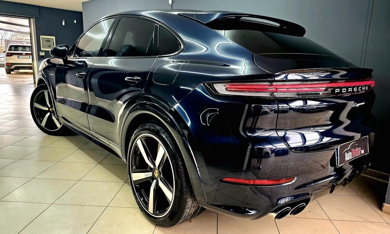 PORSCHE CAYENNE COUPE FACELIFT 3.0 E-HYBRID 470cv