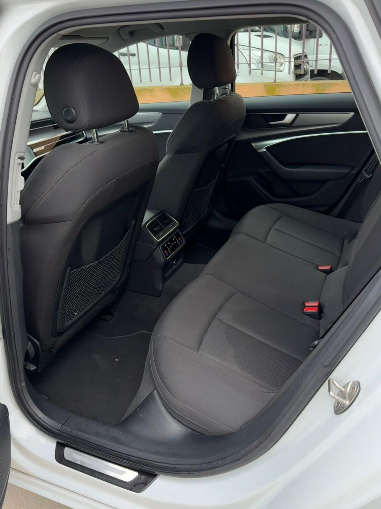 Audi A6 40 2.0 TDI quattro ultra S tronic Business Sport