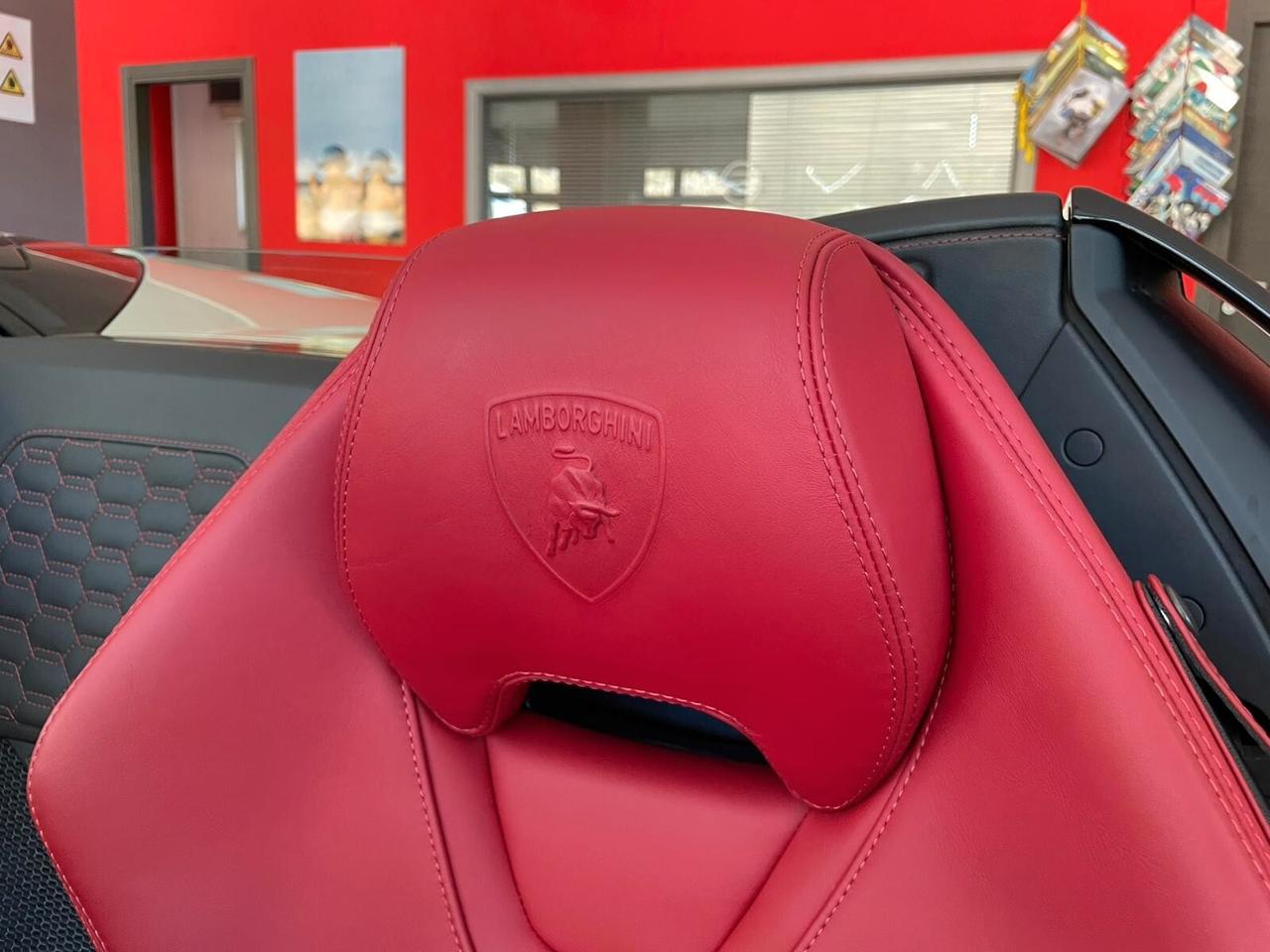 LAMBORGHINI HURACAN SPYDER 5.2 LP610 4WD