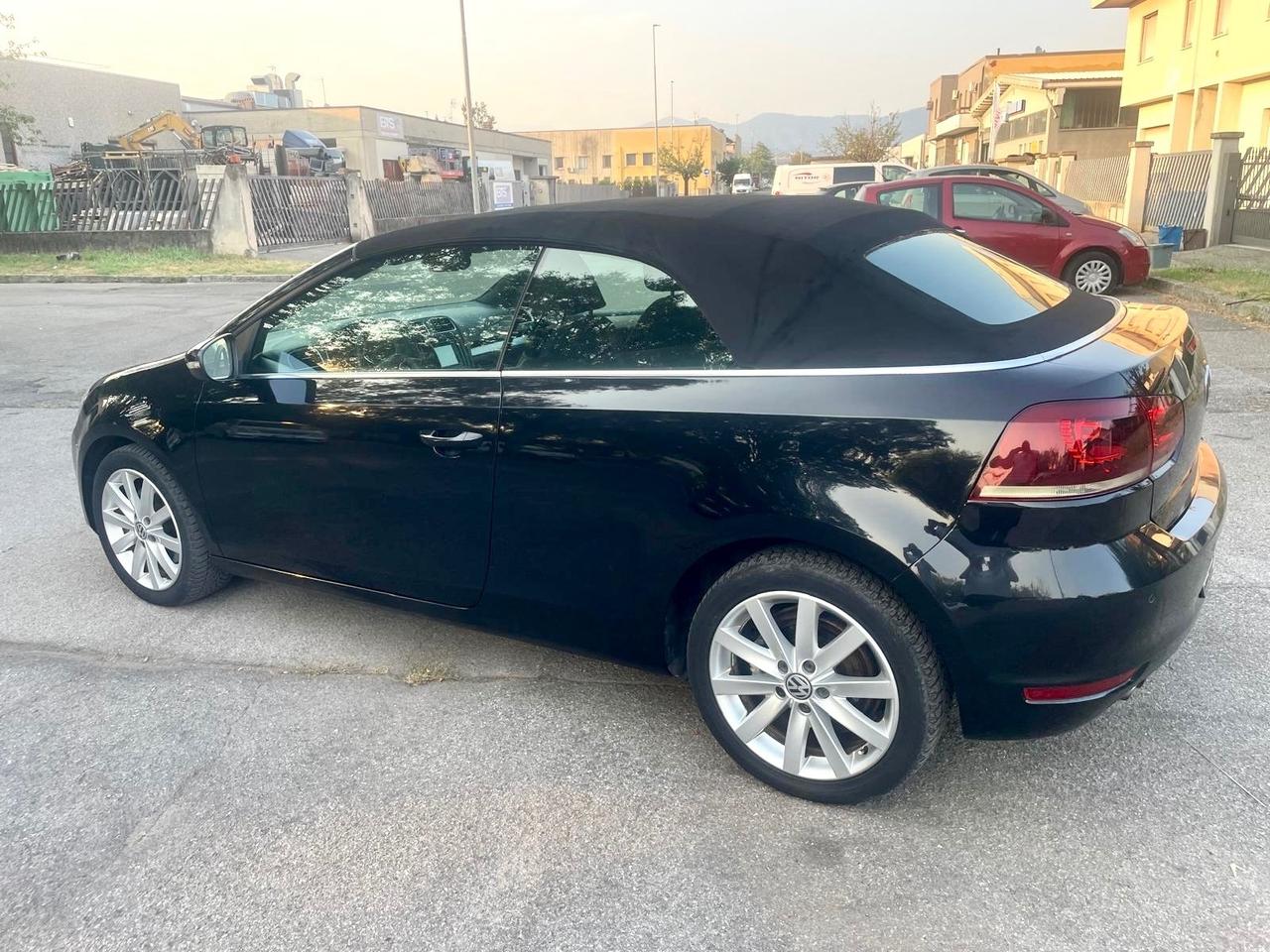 Volkswagen Golf Cabriolet 2.0 TDI DSG BlueM. Tech. 2013