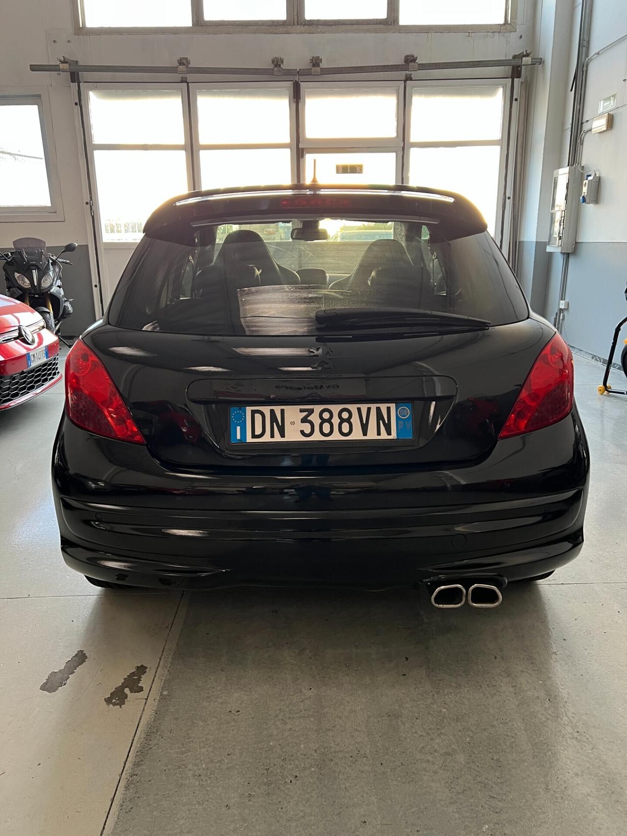 Peugeot 207 1.6 THP 175CV GTi