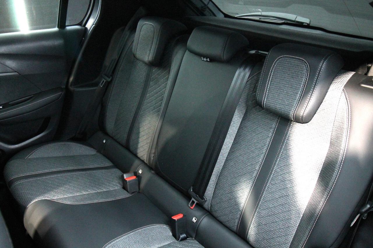 PEUGEOT 208 1.2 100 CV ALLURE