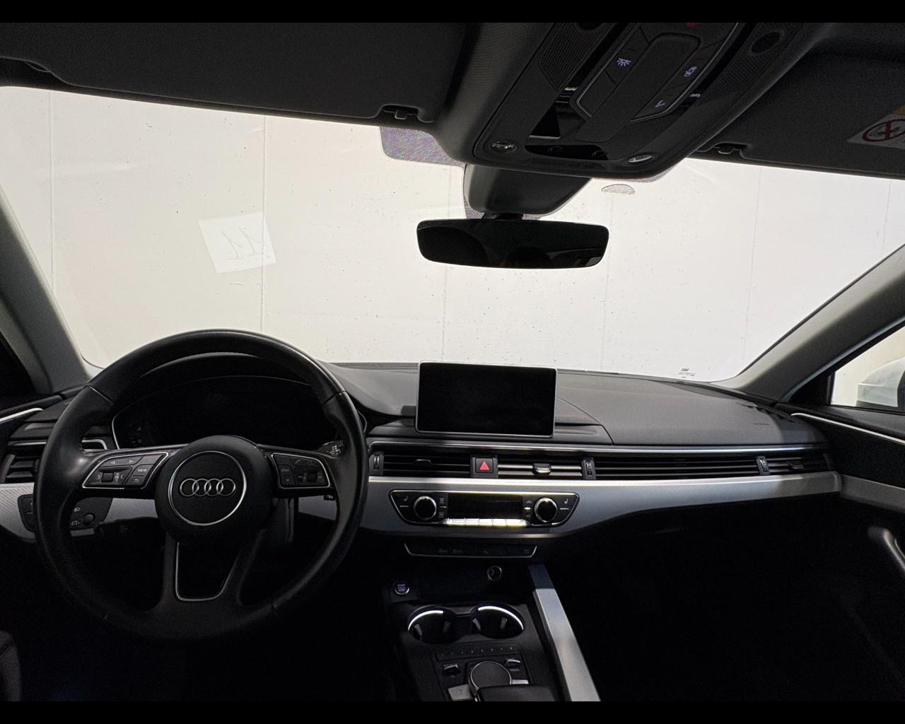 AUDI A4 AVANT 2.0 TDI BUSINESS SPORT