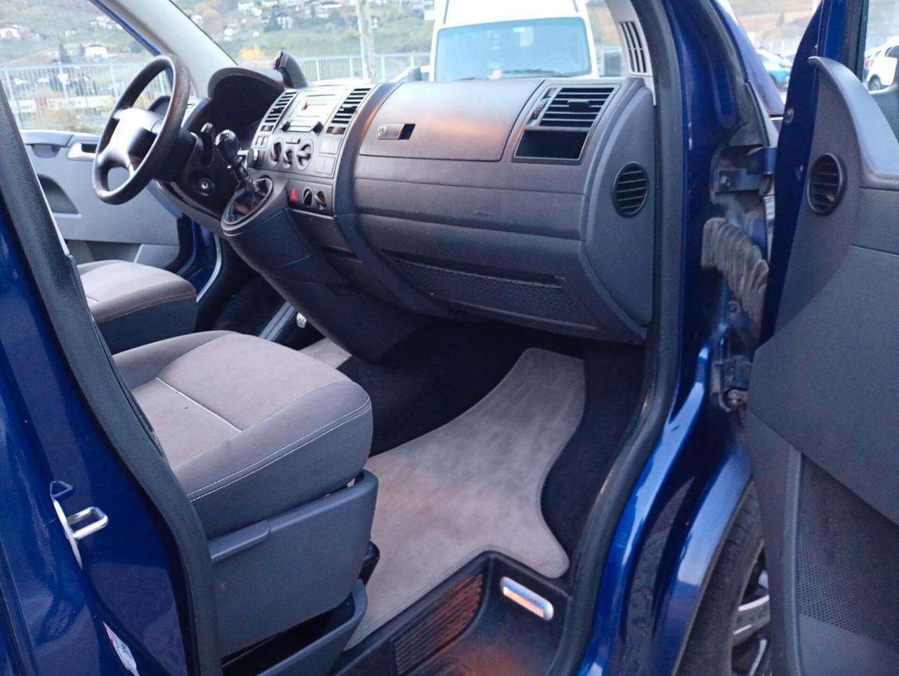 Volkswagen Multivan 2.5 TDI/130CV Comfortline