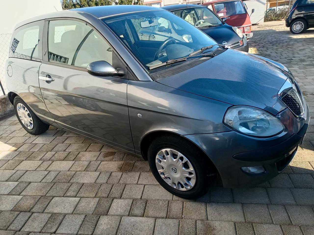 Lancia Ypsilon 1.3 MJT 75 CV Argento