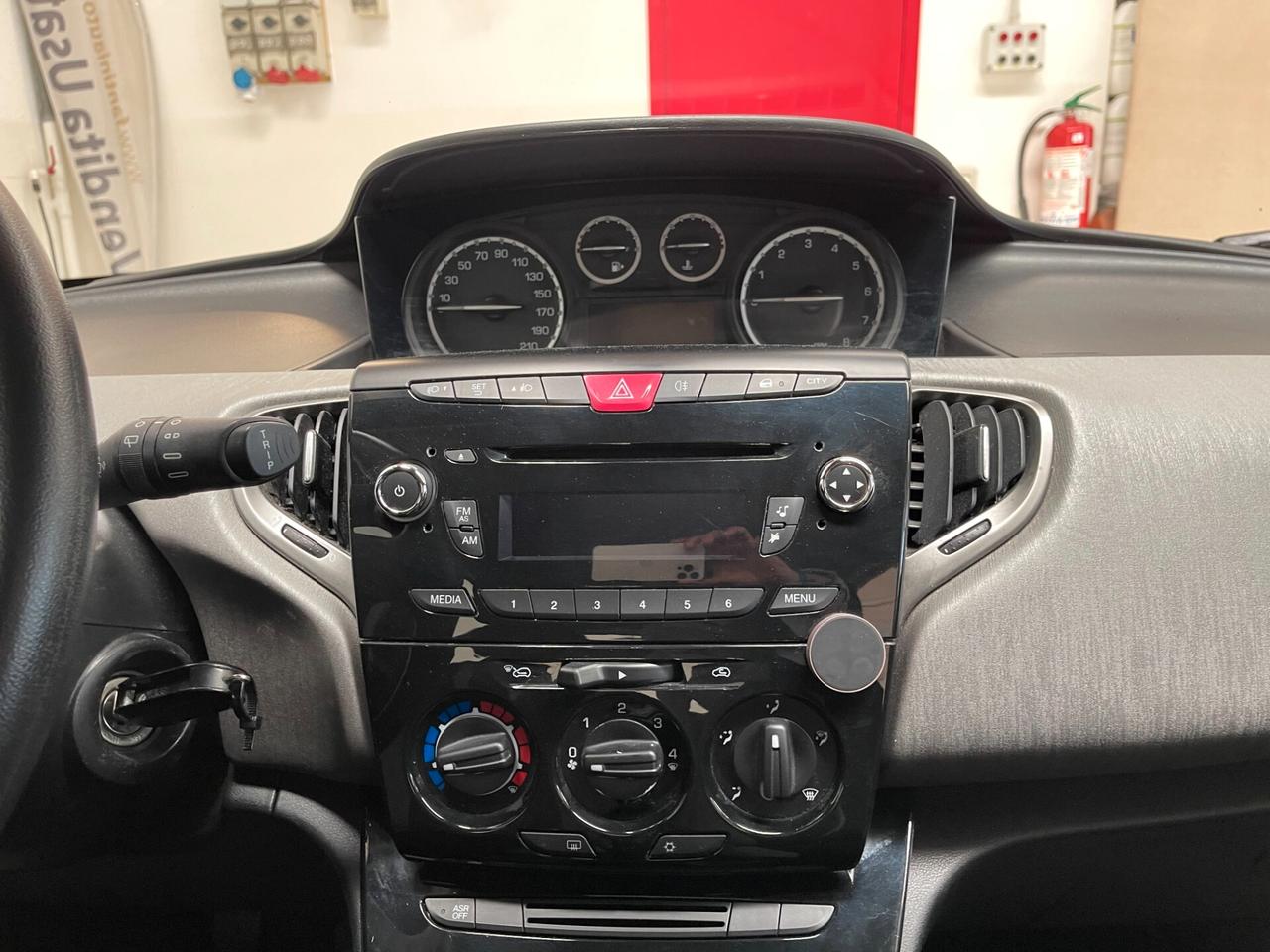 Lancia Ypsilon Lancia Ypsilon Elefantino 1.2 GPL-Ok Neopatentati-Dettagli in Bio