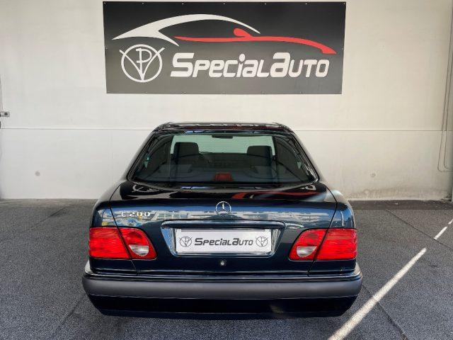 MERCEDES-BENZ E 200 Elegance soli 56000km