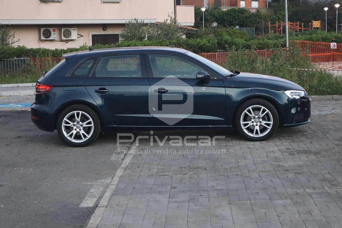 AUDI A3 SPB 30 g-tron S tronic Business