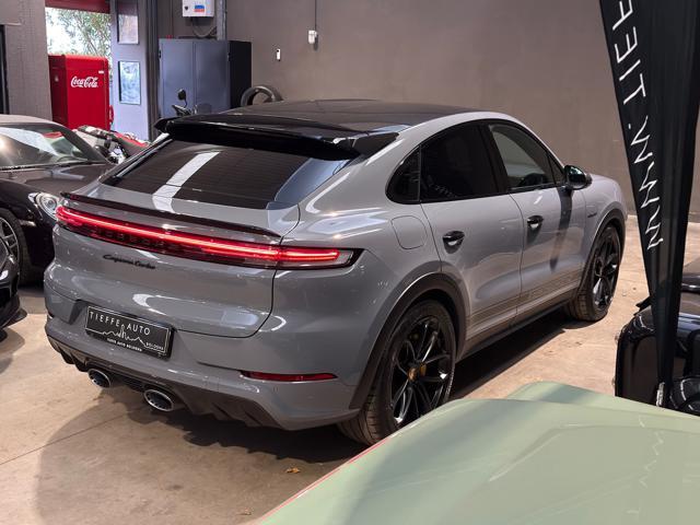 PORSCHE Cayenne Coupé 4.0 V8 Turbo E-Hybrid GT