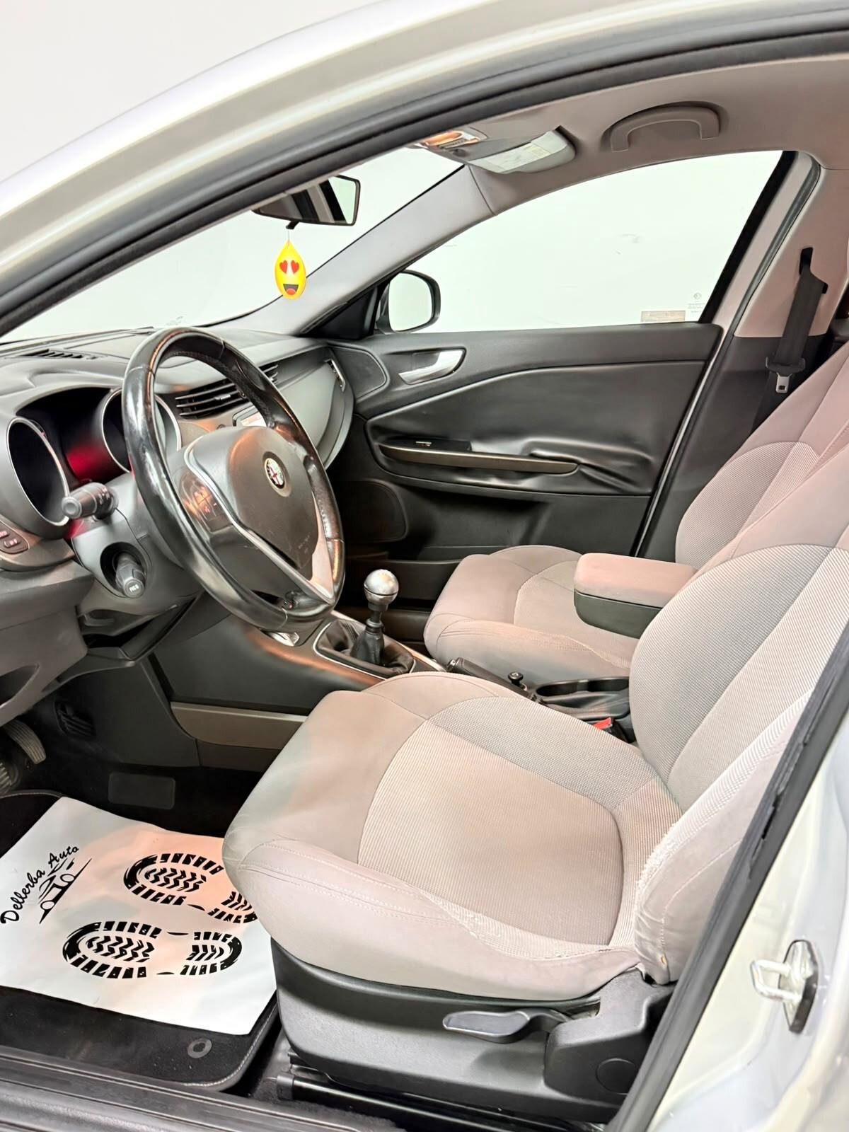 Alfa Romeo Giulietta 1.6 JTDm-2 105 CV Exclusive