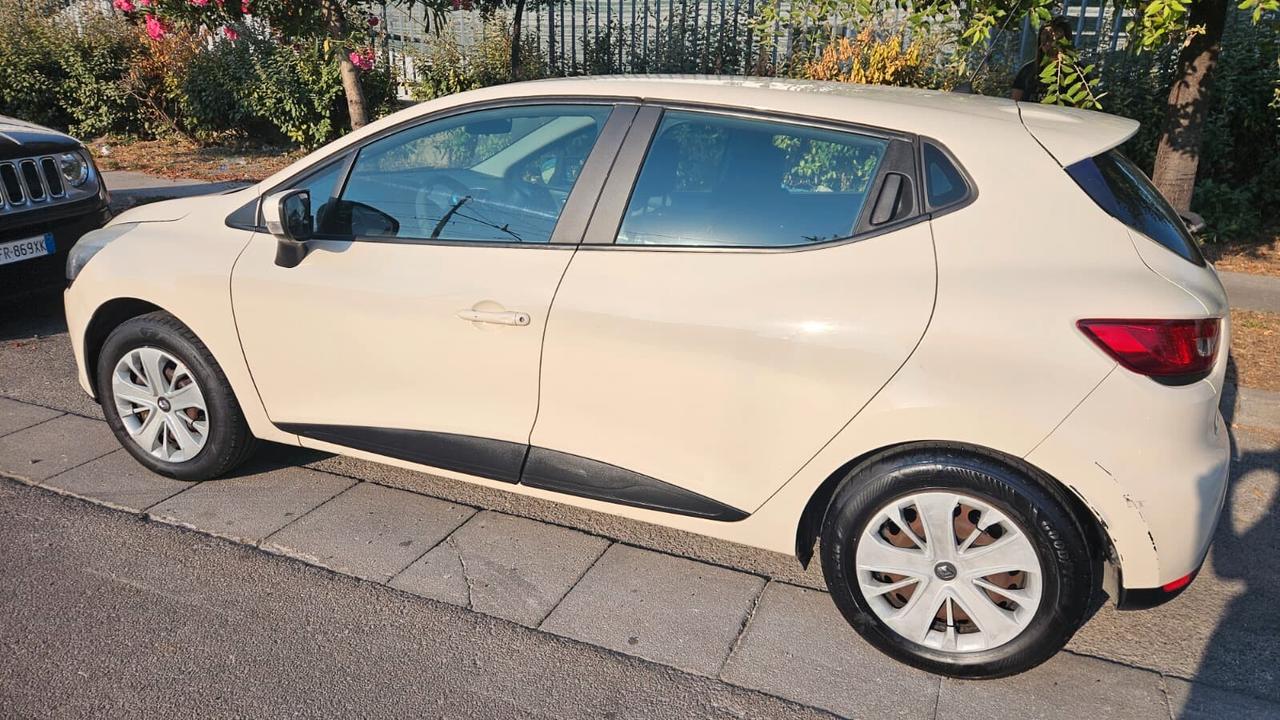 Renault Clio 1.5 dCi 75cv S&S 2016 NAVIGATORE