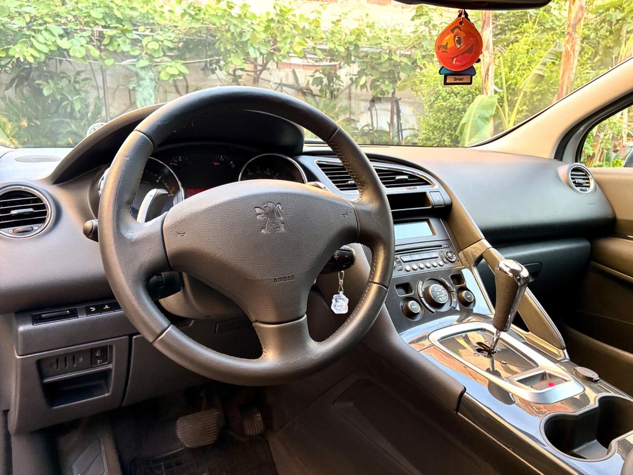 Peugeot 3008 1.6 HDi 110CV cambio automatico Premium