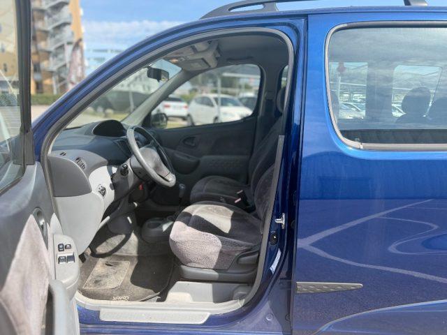 TOYOTA Yaris Verso 1.3i 16V cat Sol