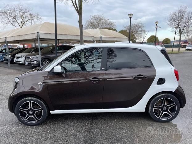 Smart Forfour 2019 photo 4