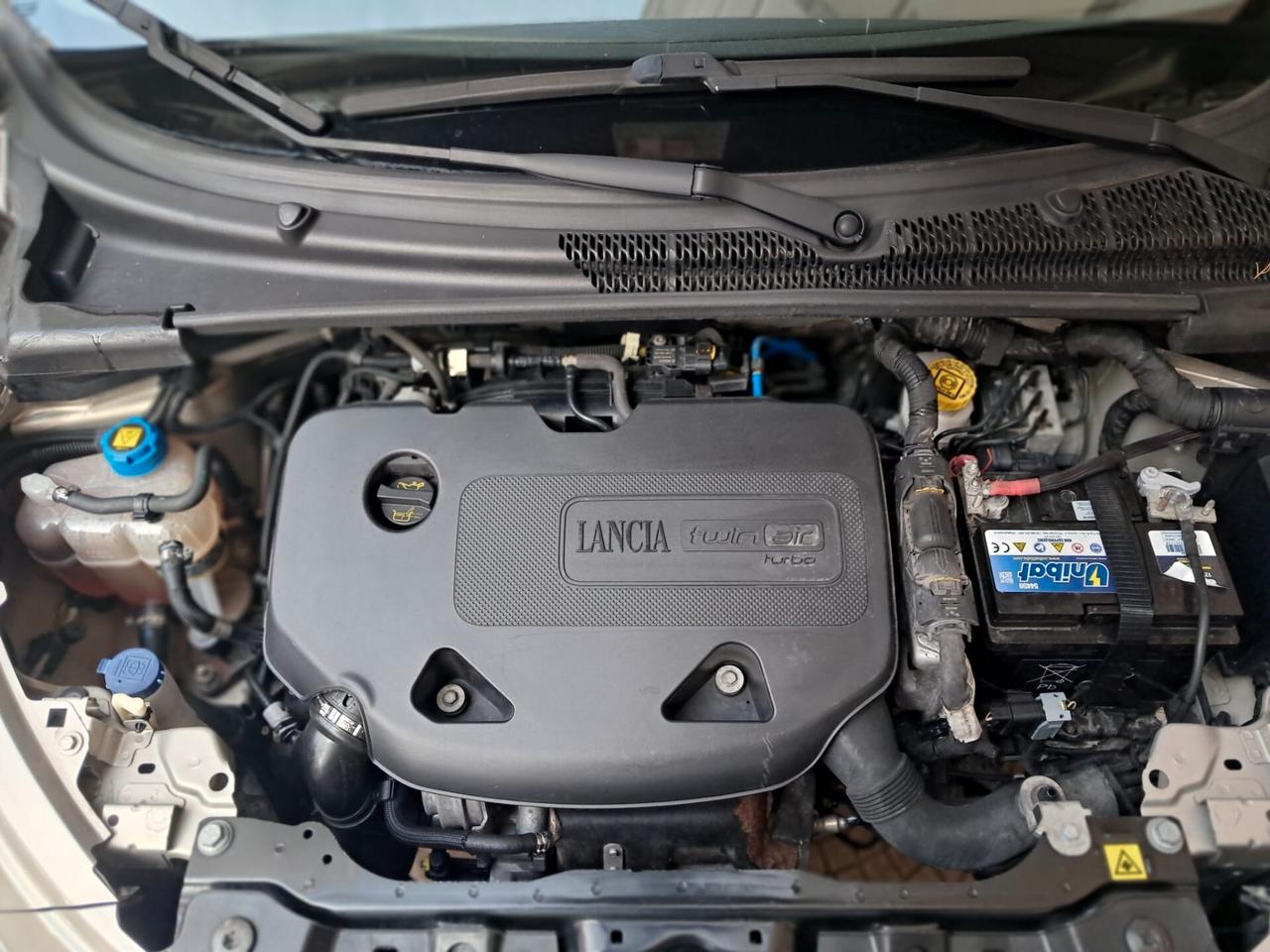 LANCIA YPSILON -NEOPATENTATI-2014-Euro4990