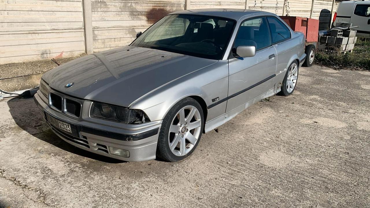 Bmw 318 318is 16V cat Coupé