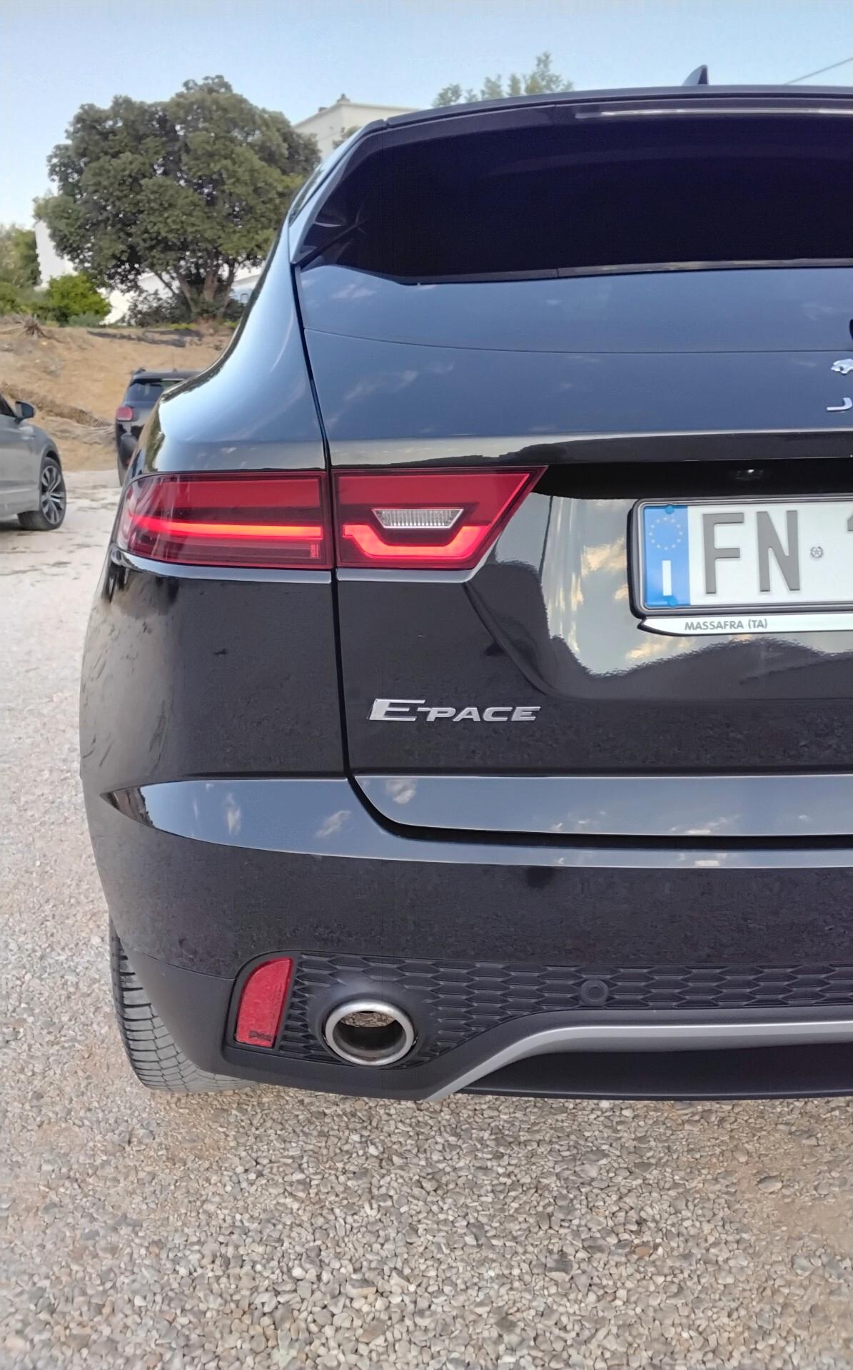 Jaguar E-Pace 2.0D 180 CV AWD aut. First Edition