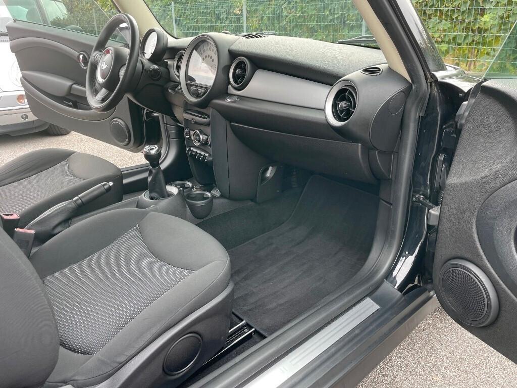 Mini 1.6 16V One D