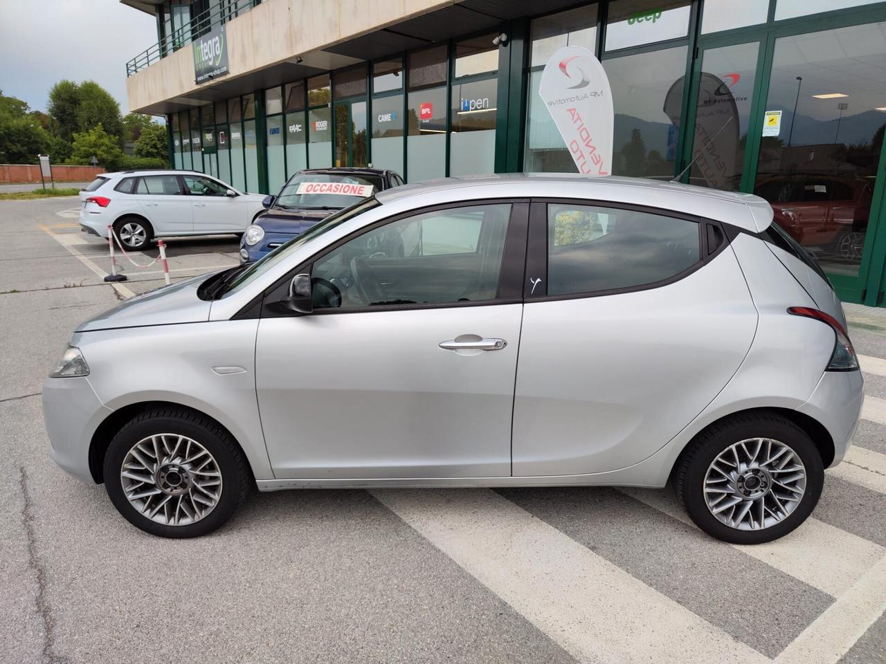 Lancia Ypsilon 1.3 MJT 16V 95 CV 5 porte S&S Silver