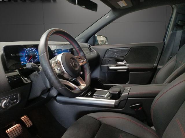 MERCEDES-BENZ GLA 180 Automatic Premium amg-line