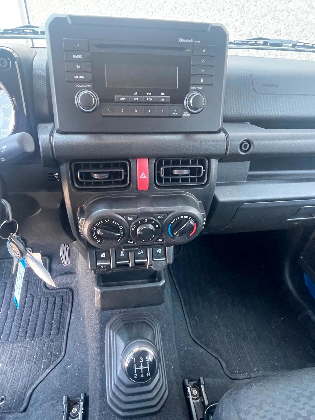 Suzuki Jimny 1.5 5MT PRO (N1)