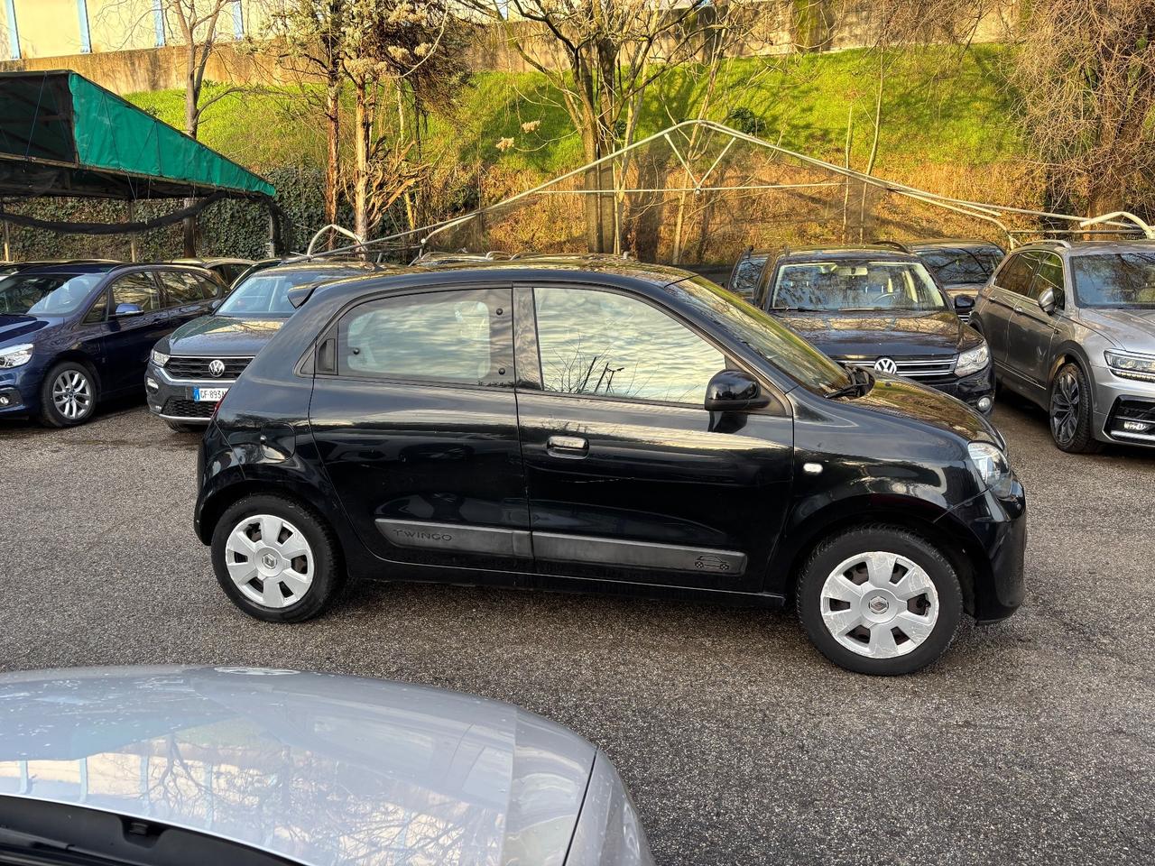 Renault Twingo 1.0 Live 5 porte OK NEOPATENTATI