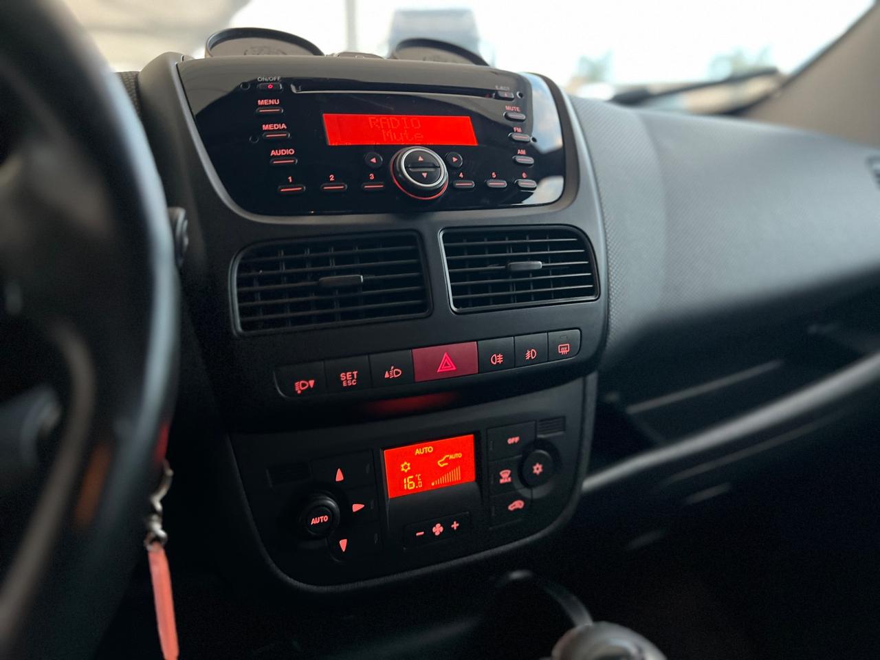 Fiat Doblò 1.6 MJT 16V 105 Cv Dynamic 7 POSTI