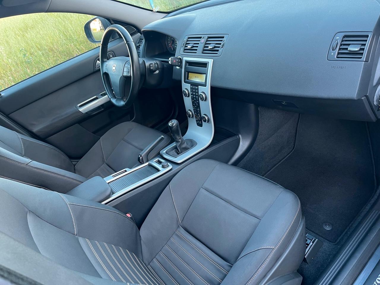 Volvo V50 D2 Momentum