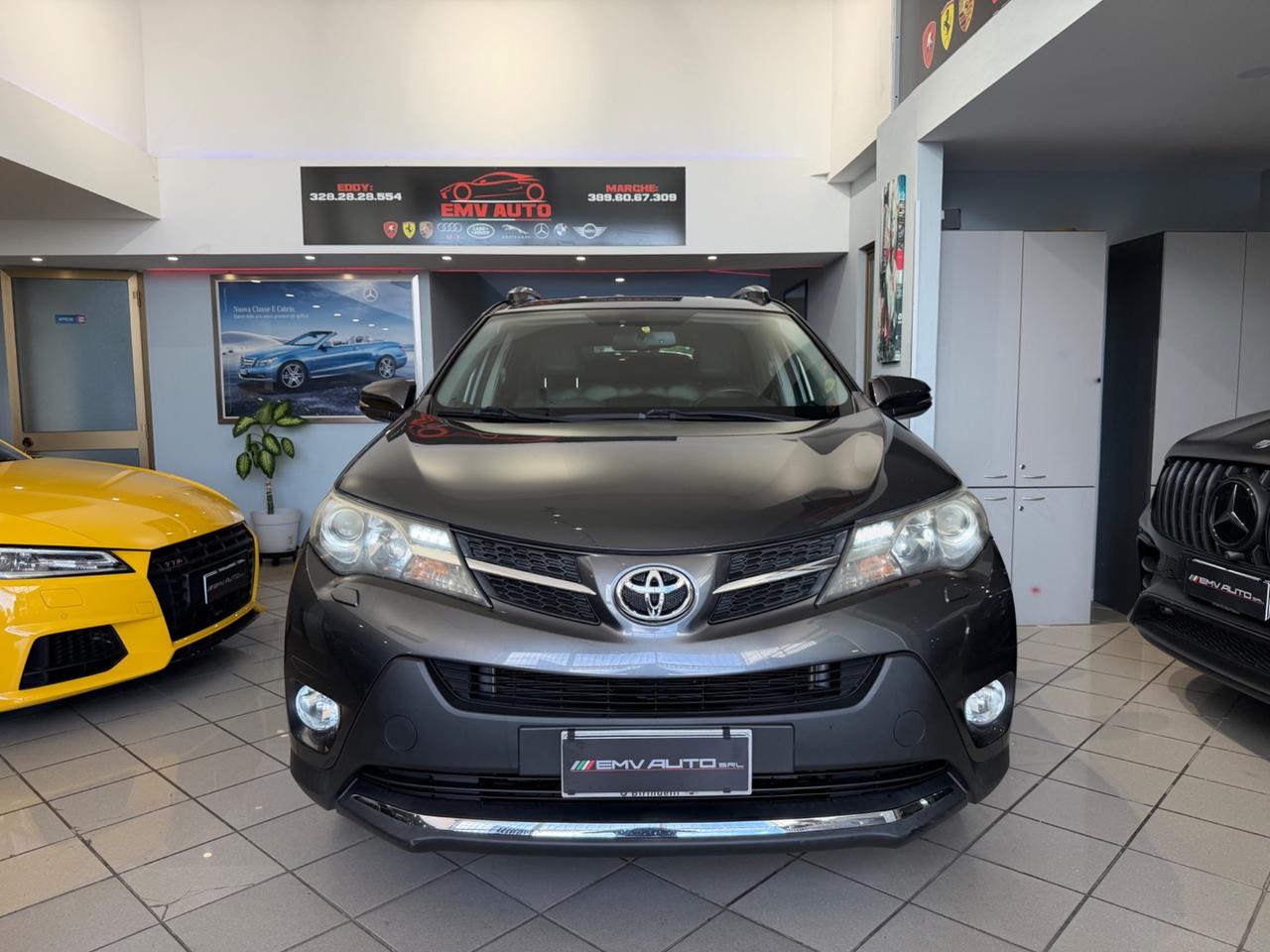 Toyota RAV 4 RAV4 2.0 D-4D 4WD Lounge White Ed. 321