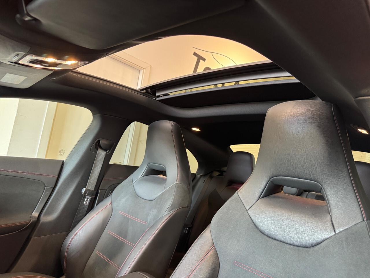MERCEDES-BENZ CLA 200 d AUT. PREMIUM AMG / TETTO