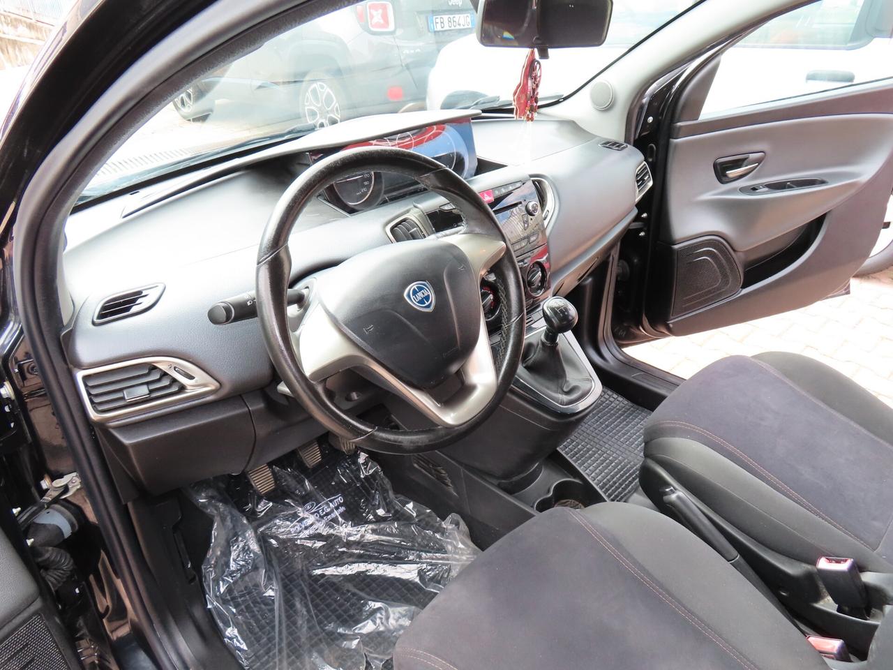 Lancia Ypsilon 1.3 MJT Platinum 120.000 KM