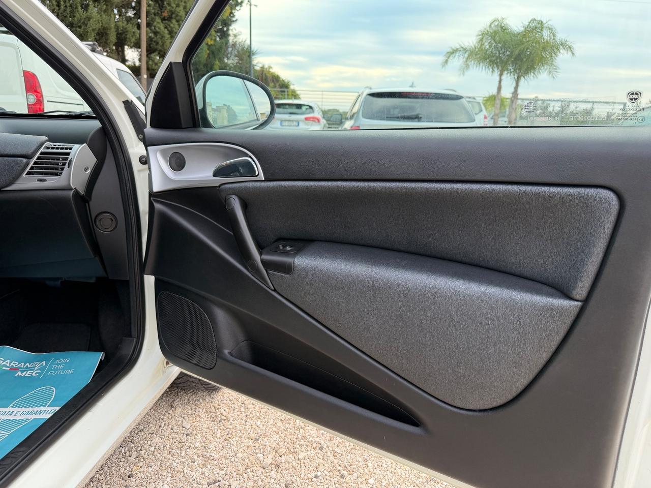 Lancia Ypsilon 1.2 69 CV Argento