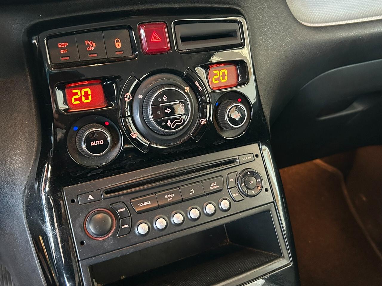 Citroen C3 Picasso *VERSIONE EXCLUSIVE* ONESTA* SALOTTO IN VELLUTO* SPAZIOSA*COLORE BOLLICINA CHAMPAGNE FRANCESE*