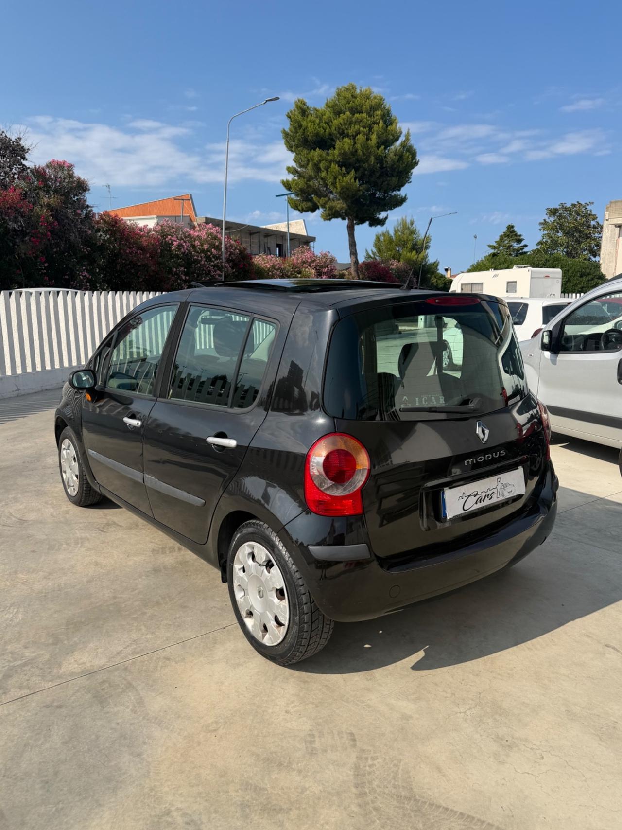Renault Modus 1.5 dCi 105CV Luxe Dynamique
