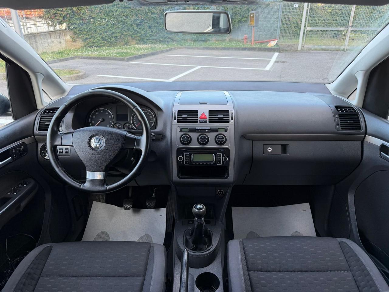 Volkswagen Touran 1.6 Trendline Bifuel G