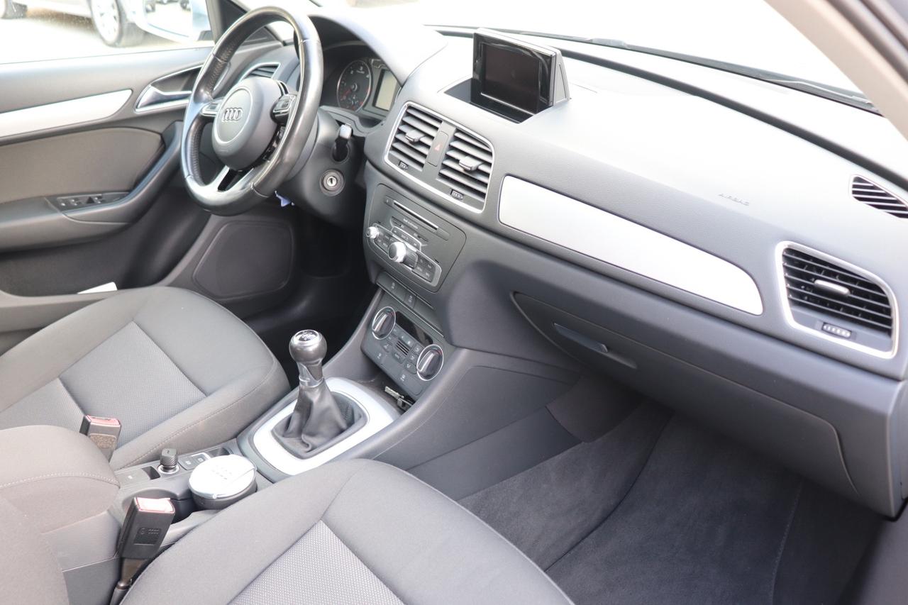 Audi Q3 2.0 TDI 150 CV S-Line