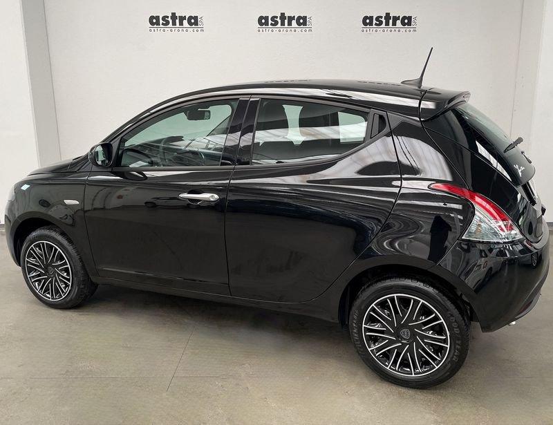 Lancia Ypsilon 1.0 FireFly 5 porte S&S Hybrid Gold Plus