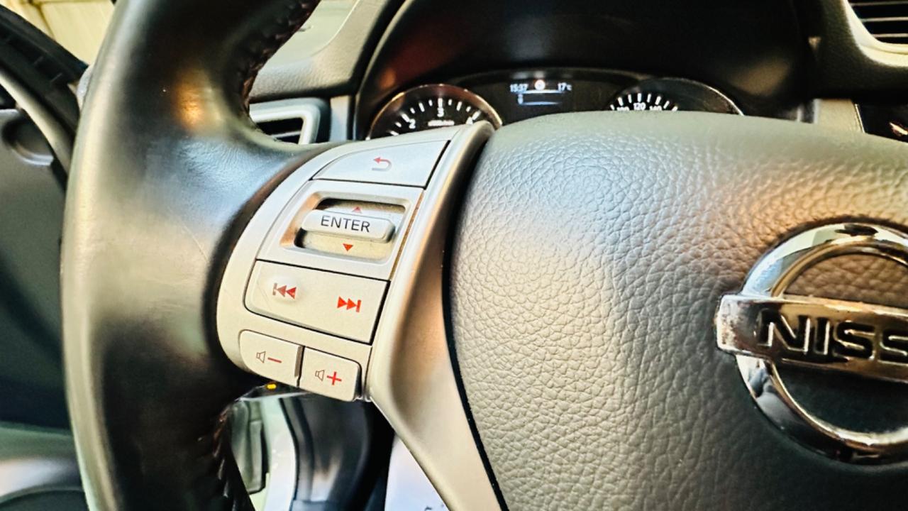Nissan Qashqai 1.6 dCi 4x4 Tekna. Tagliandi certificati