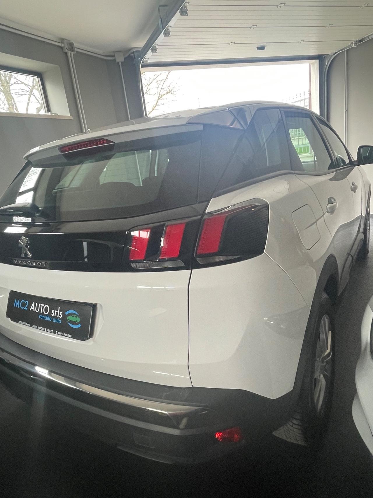 Peugeot 3008 BlueHDi 130 S&S Business