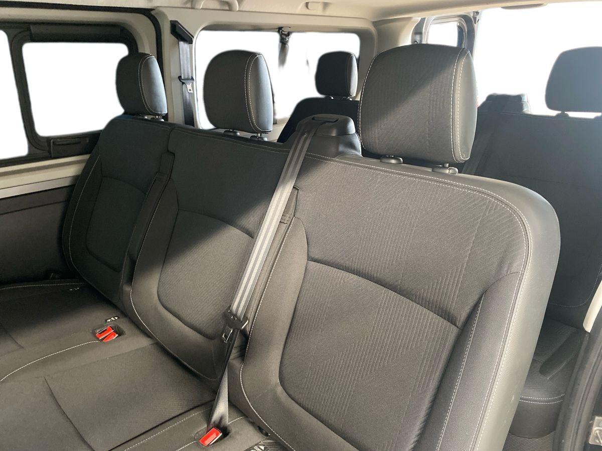 RENAULT trafic T29 2.0 dci 150cv energy L2H1 d.c