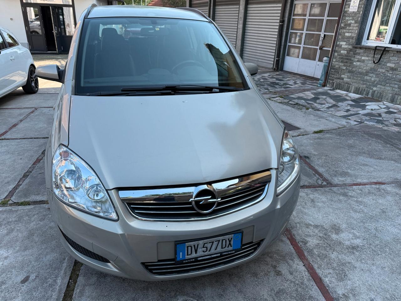 Opel Zafira 1.6 16V ecoM 94CV Cosmo 7 POSTI impianto a metano