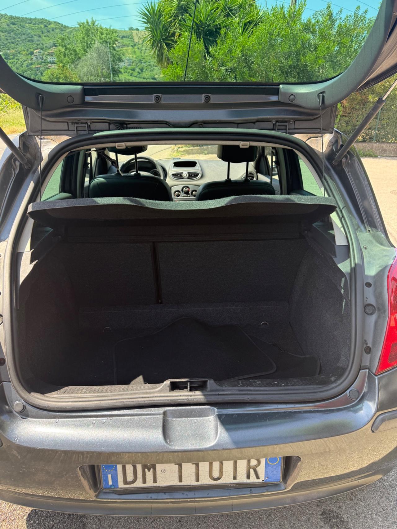 Renault Clio 5 Porte Clio 5p 1.5 dci Le Iene 85cv