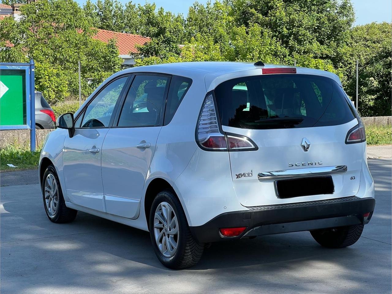 Renault Scenic Scénic XMod 1.5 dCi 2012