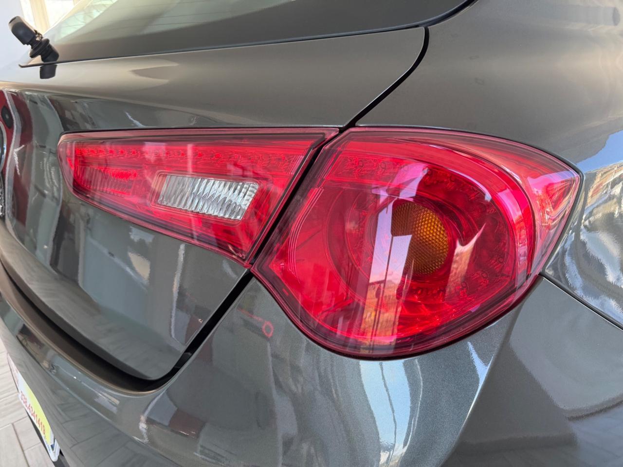 Alfa Romeo Giulietta 1.6JTDm Distinctive UNIPRO.2015