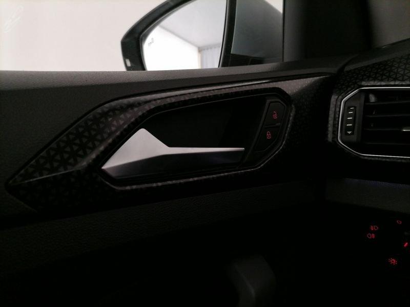 Volkswagen T-Cross 1.0 tsi Advanced 110cv