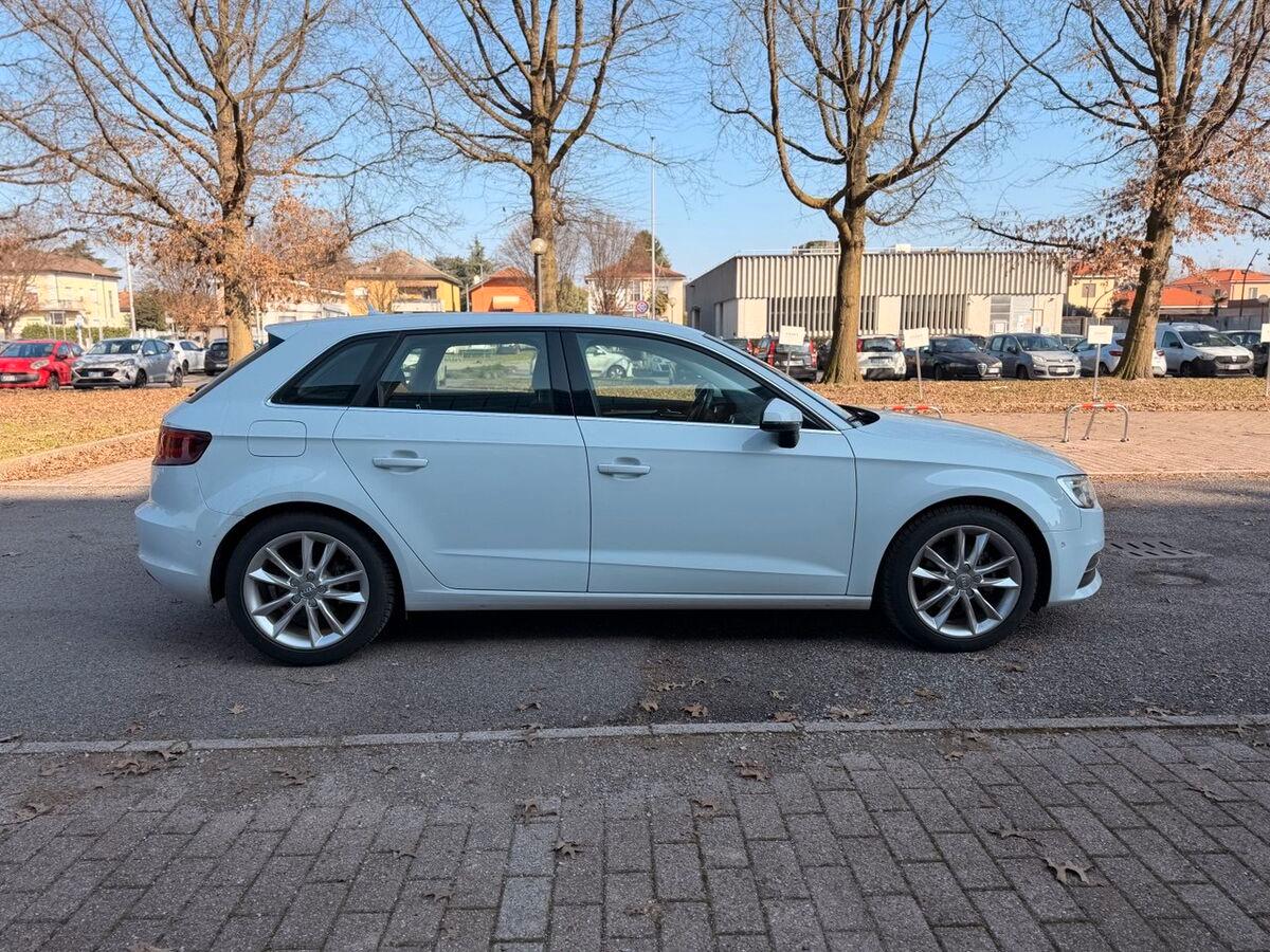 Audi A3 2.0 tdi Ambition 150cv s-tronic E6