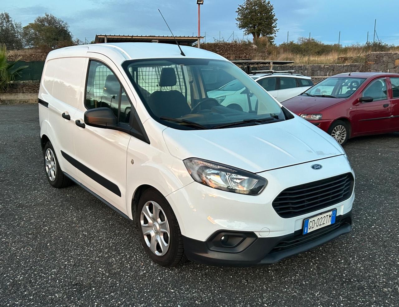 Ford Transit Courier Transit Courier 1.5 TDCi 75CV Van Trend