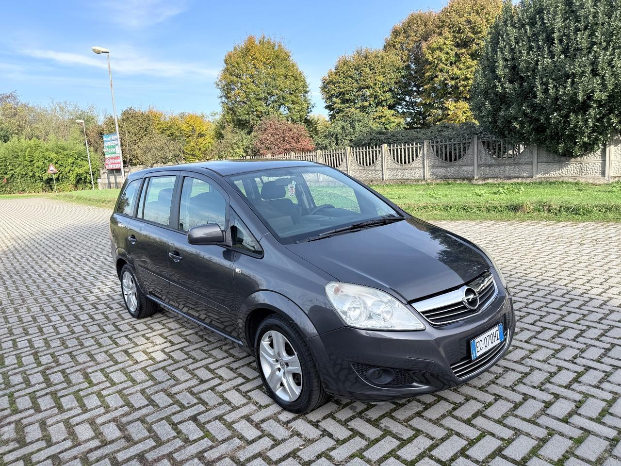 Opel Zafira 1.6 16V VVT Cosmo