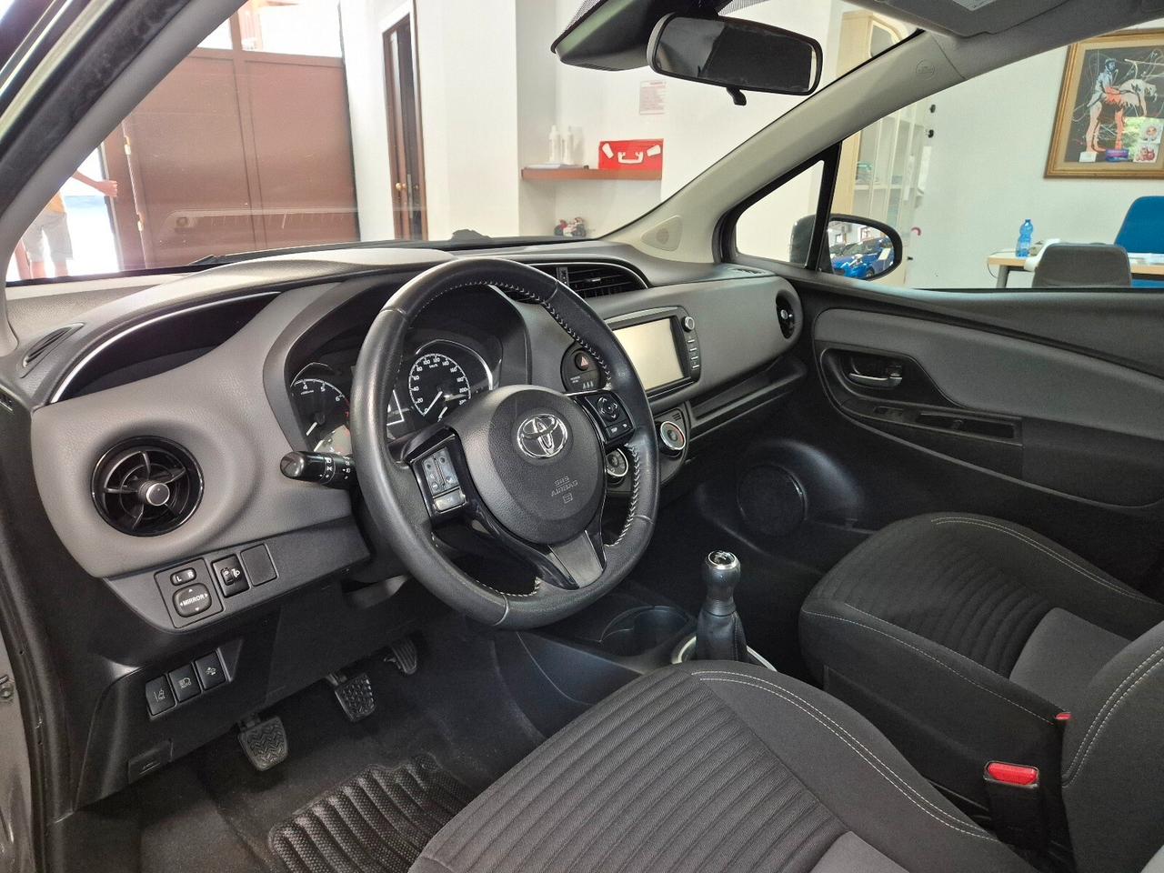 Toyota Yaris 1.0 5 porte Active