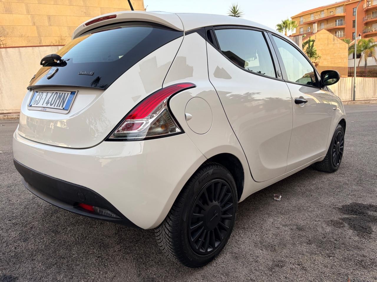 Lancia Ypsilon 1.0 FireFly benz ideale per neopate